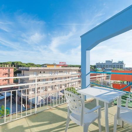 Hotel Centrale Eraclea Mare Exterior foto