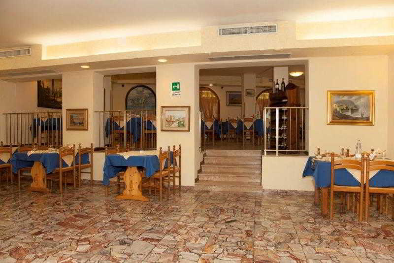 Hotel Centrale Eraclea Mare Exterior foto