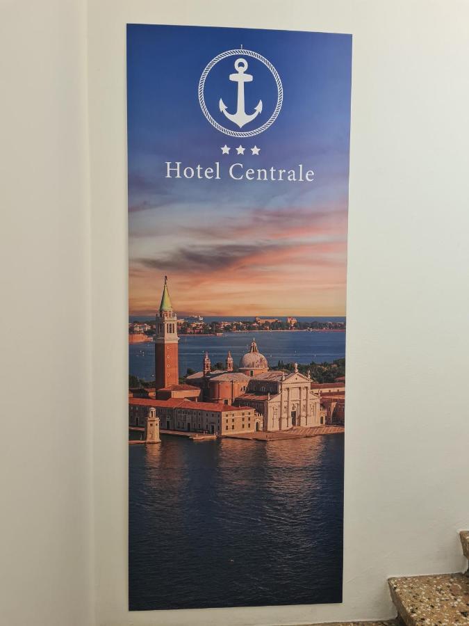 Hotel Centrale Eraclea Mare Exterior foto
