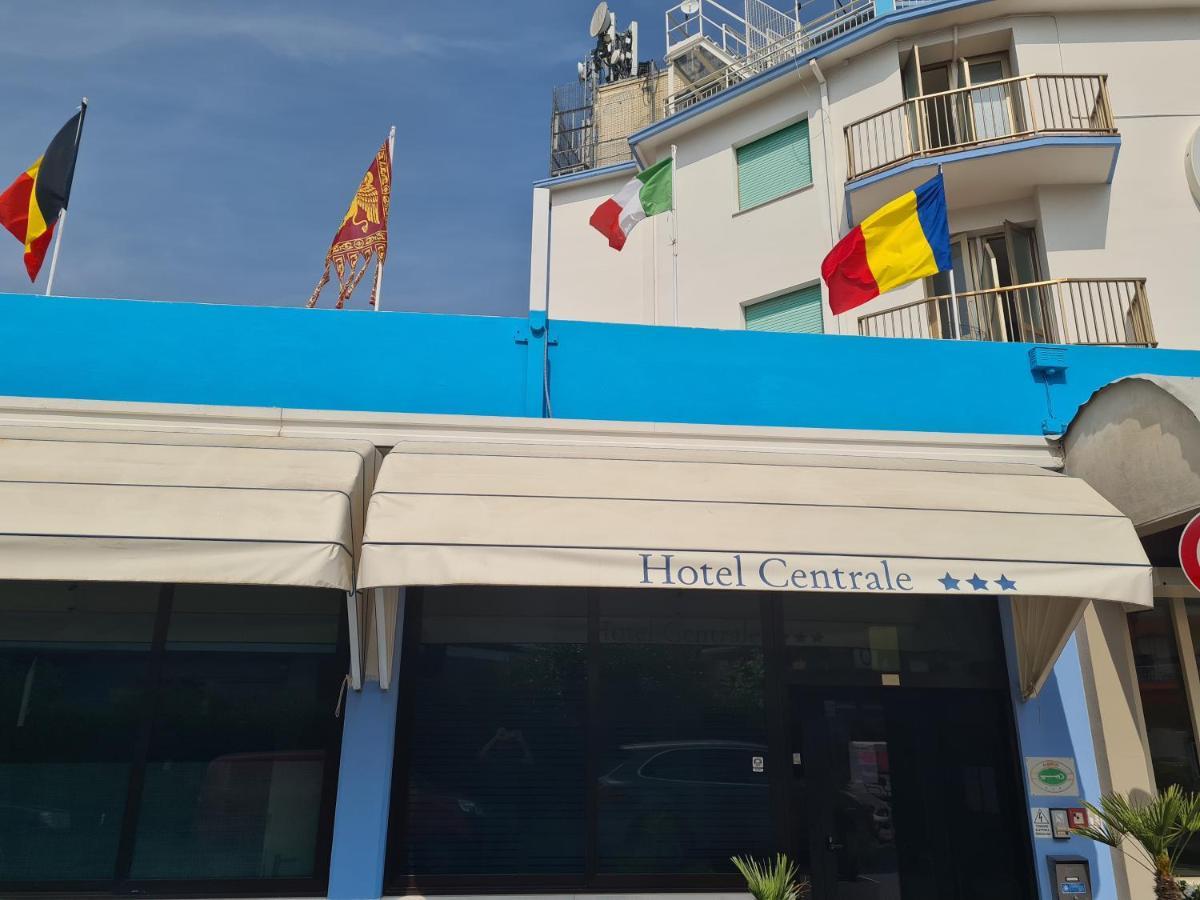 Hotel Centrale Eraclea Mare Exterior foto