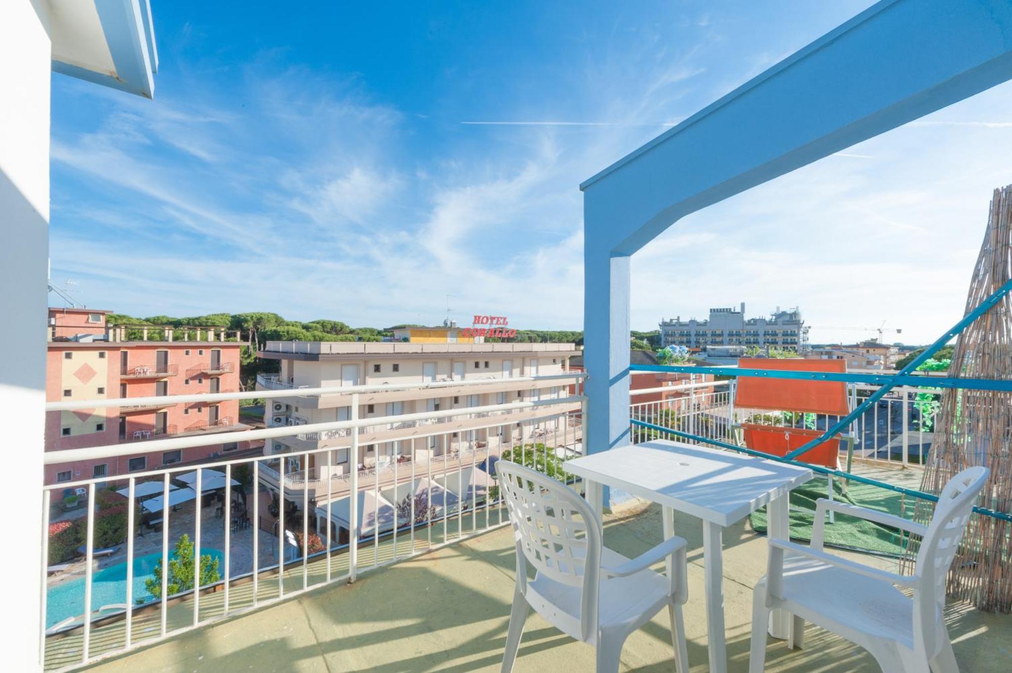 Hotel Centrale Eraclea Mare Exterior foto